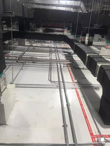 技術(shù)夾層內各管路施工